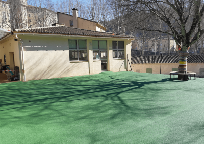 COURS MATERNELLE - SOL COULÉ (83)